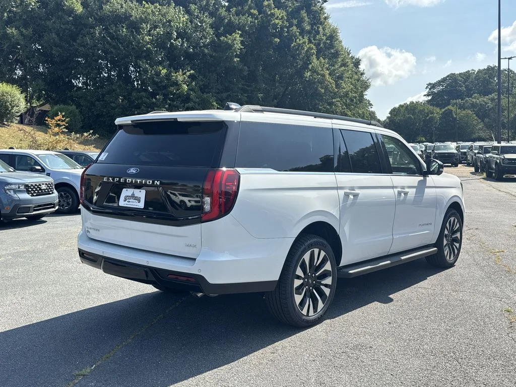 New 2027 White Ford Platinum image 7