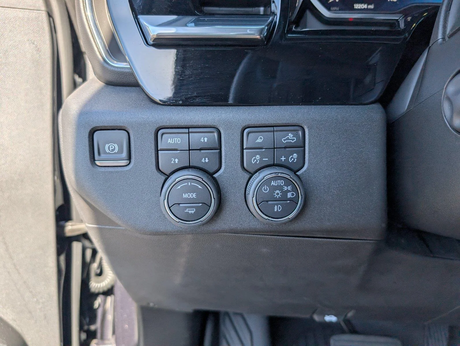 Used 2024 Dark Ash Metallic Chevrolet LTZ image 29