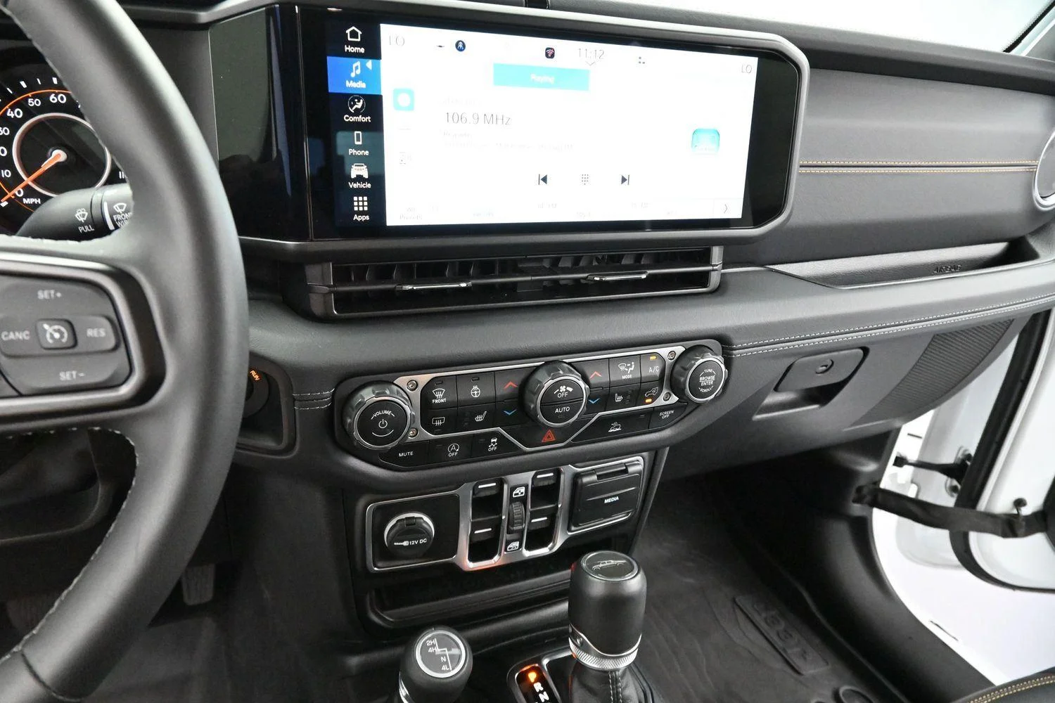 Used 2025 White Jeep High Tide image 17