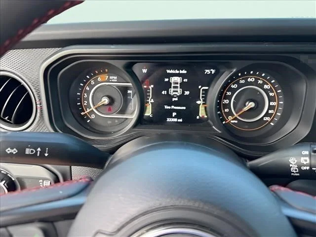 Used 2025 Gray Jeep Rubicon image 28