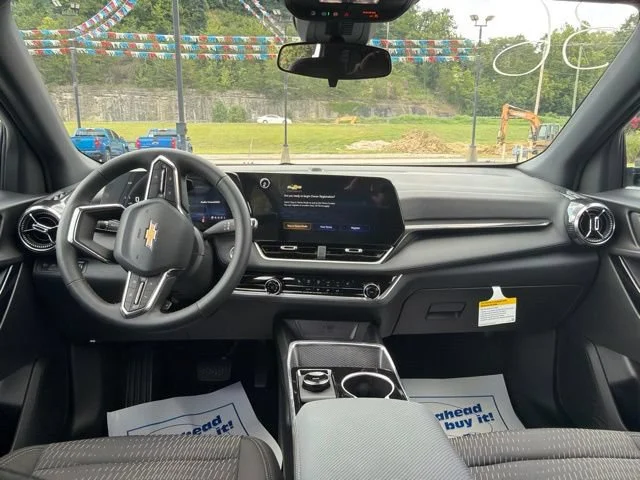 2027 Chevrolet Equinox LT - Photo 23