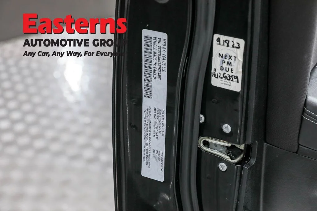 Used 2022 Black Dodge SXT image 34