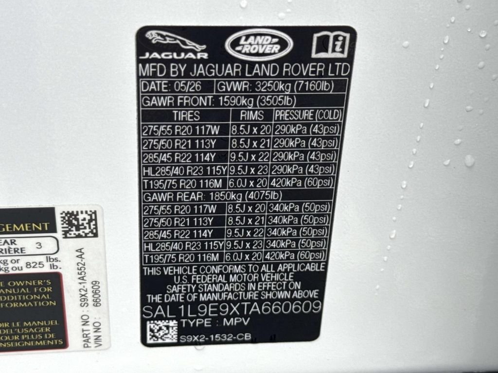 New 2026 Ostuni Pearl White Land Rover Dynamic SE image 30
