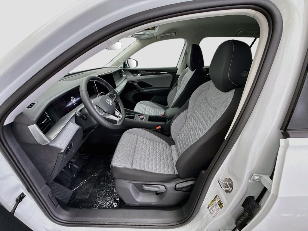 New 2026 Pure White Volkswagen 2.0T S image 17