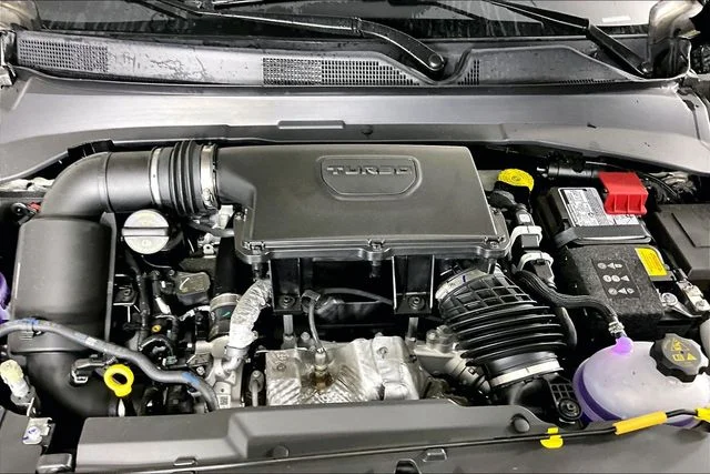 New 2026 Black Jeep Latitude image 2