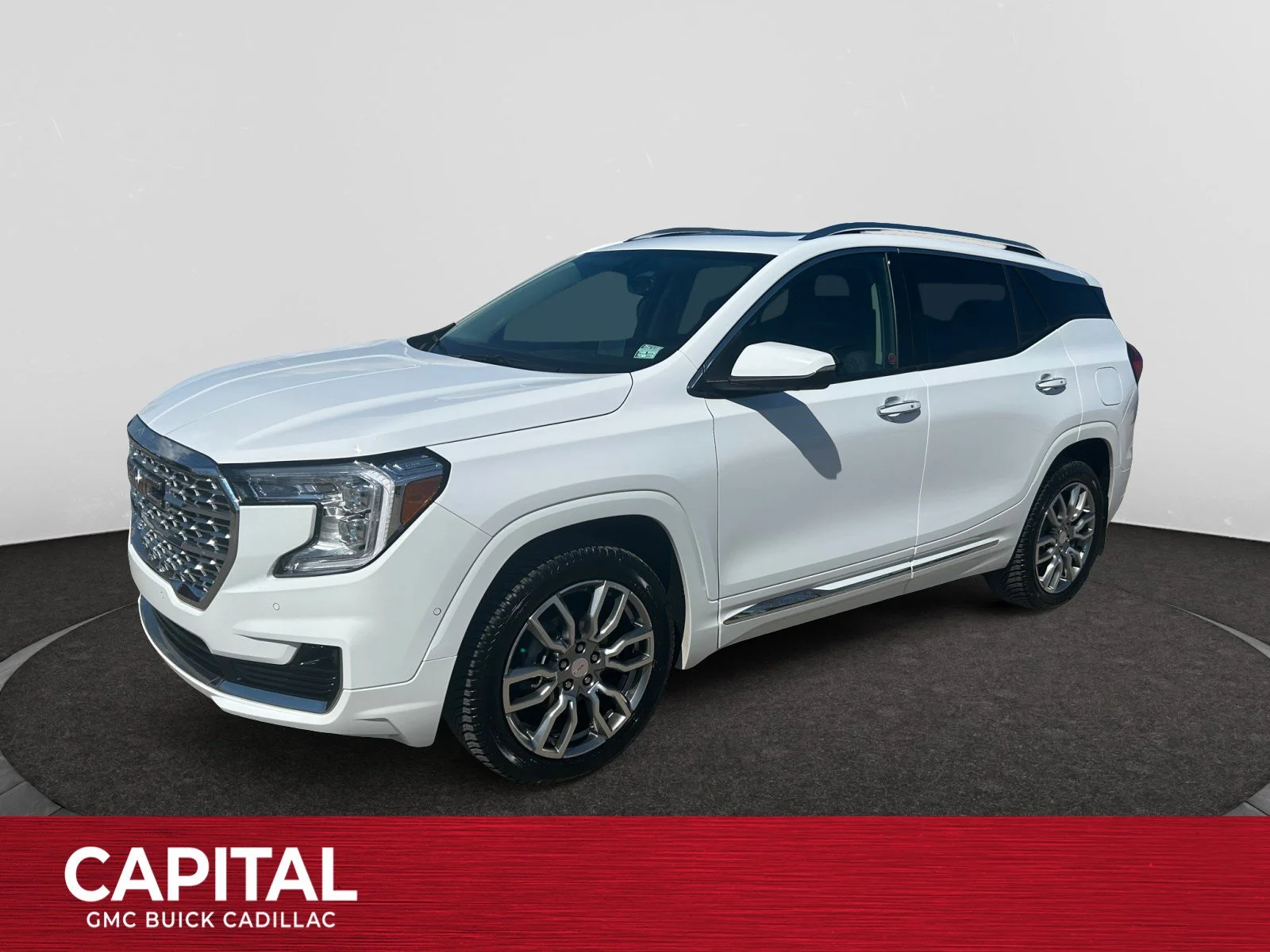 Used 2024 White GMC Denali AWD image 1