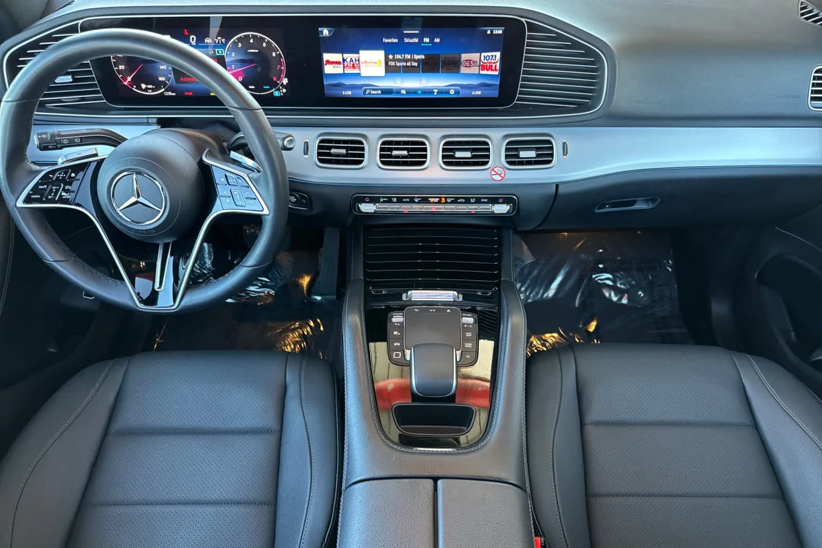 Used 2025  Mercedes-Benz GLE 350 image 3