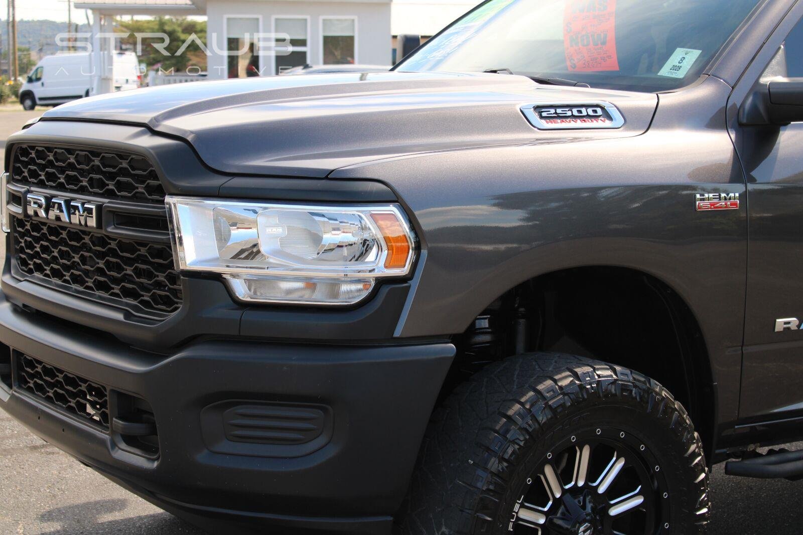 Used 2021 Granite Crystal Metallic Clearcoat Ram Tradesman image 4