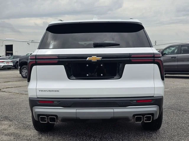 Used 2025 White Chevrolet LT image 4