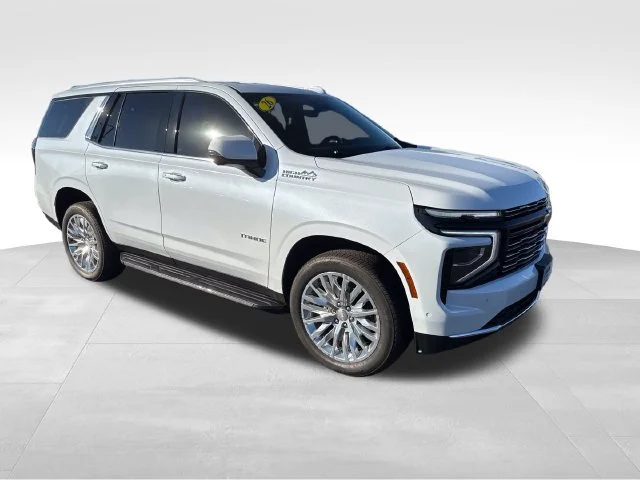 Used 2026 Polar White Tricoat Chevrolet High Country image 8