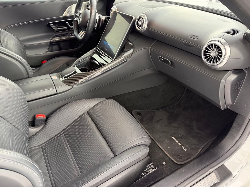 Used 2022  Mercedes-Benz SL 55 AMG® image 11