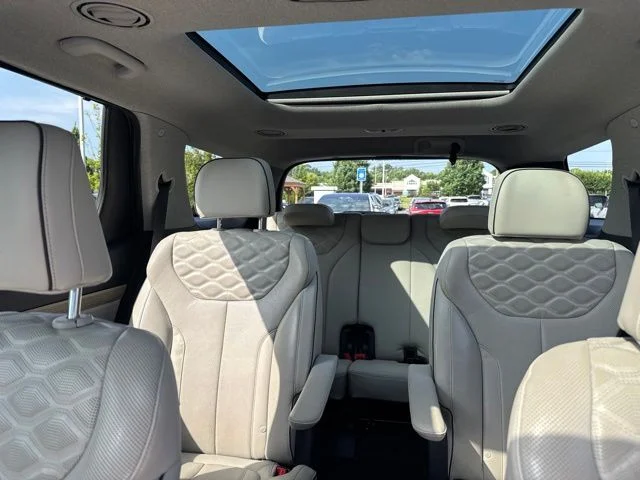 Used 2022 White Hyundai Limited image 11