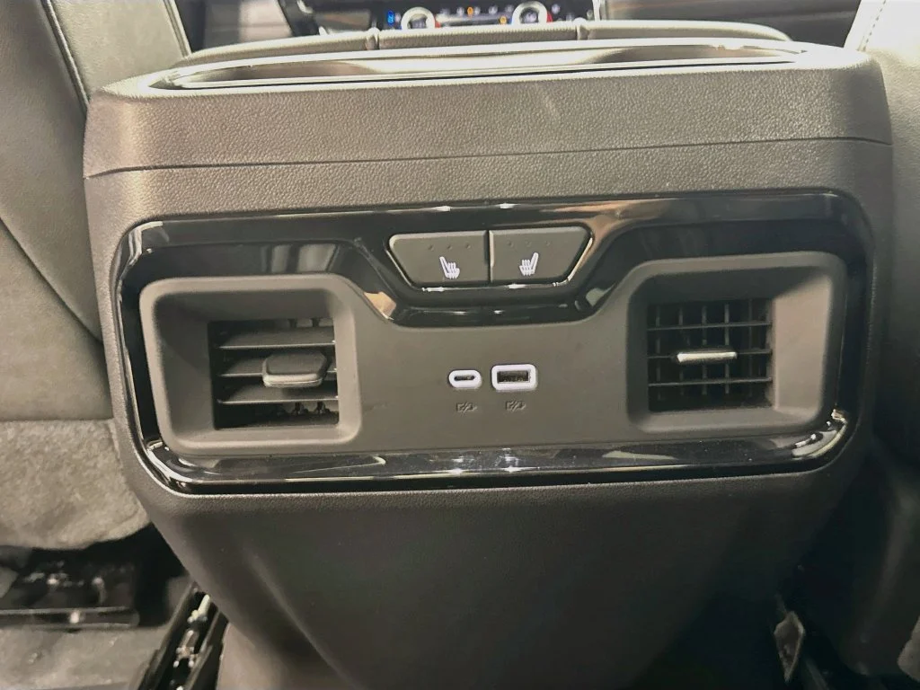 Used 2025 Black GMC AT4 image 32