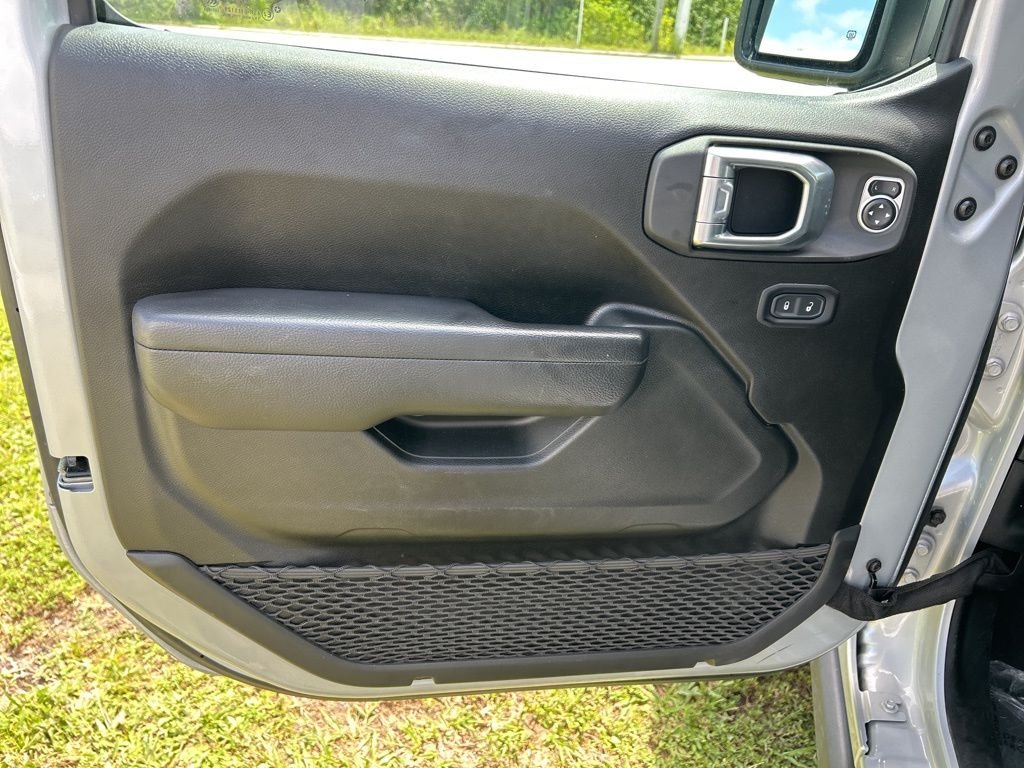 2024 Jeep Wrangler 4-Door Rubicon - Photo 10