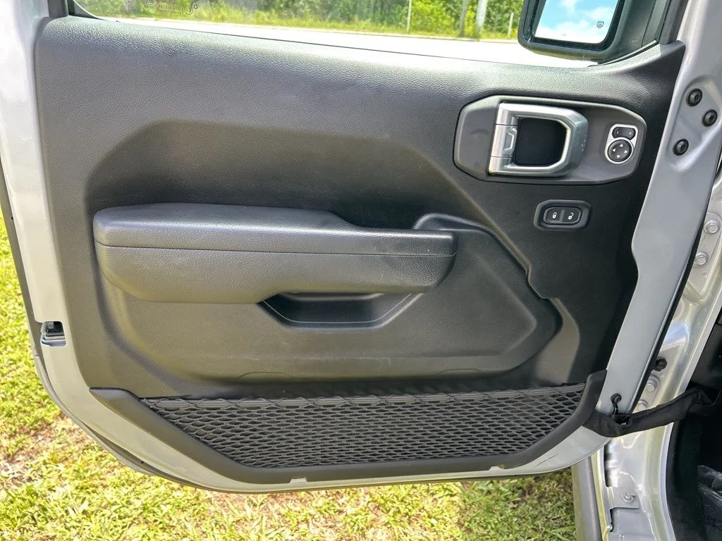 2024 Jeep Wrangler 4-Door Rubicon - Photo 10