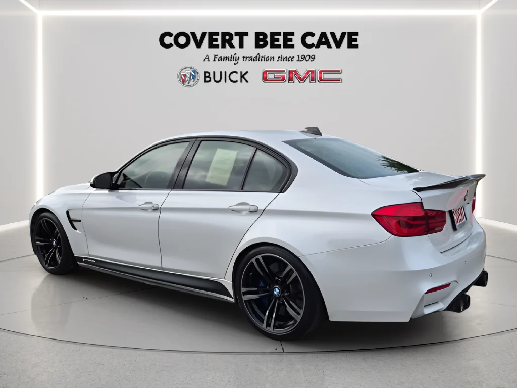 Used 2018 White BMW Base image 7
