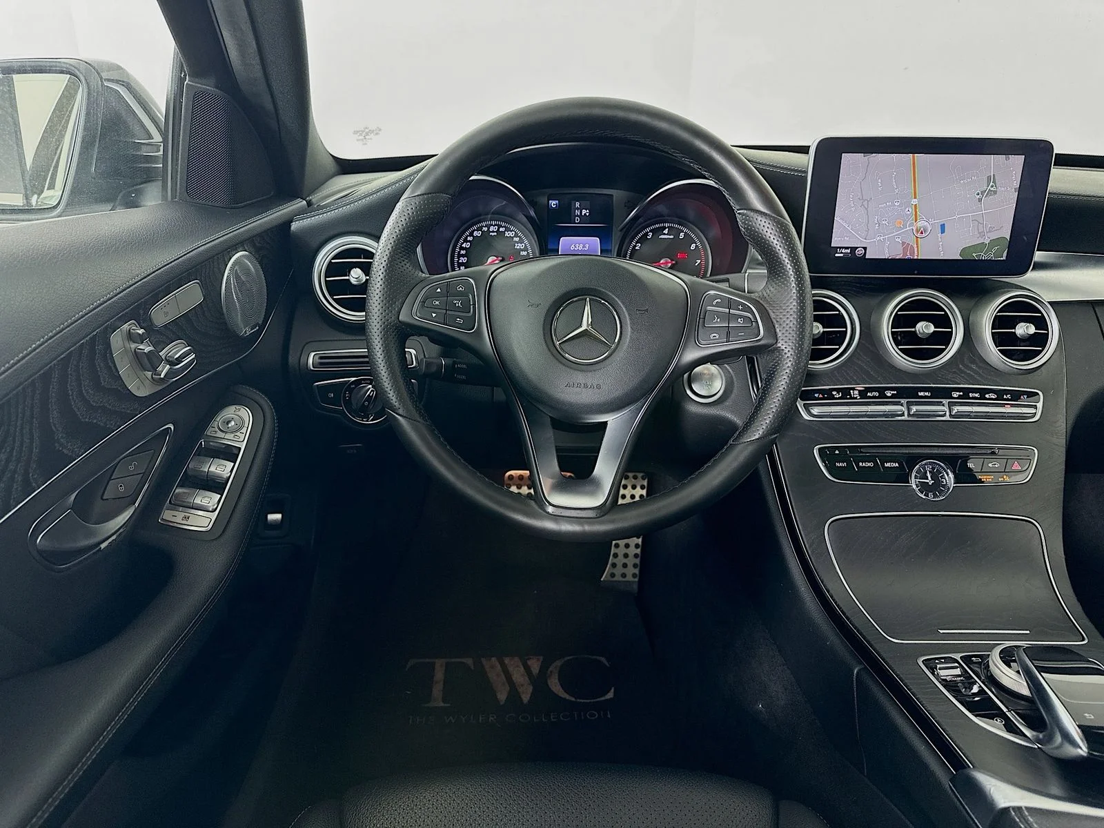 Used 2016  Mercedes-Benz  image 14