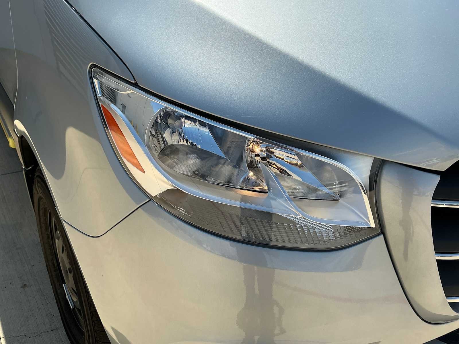 New 2025 High-tech silver metallic Mercedes-Benz  image 4