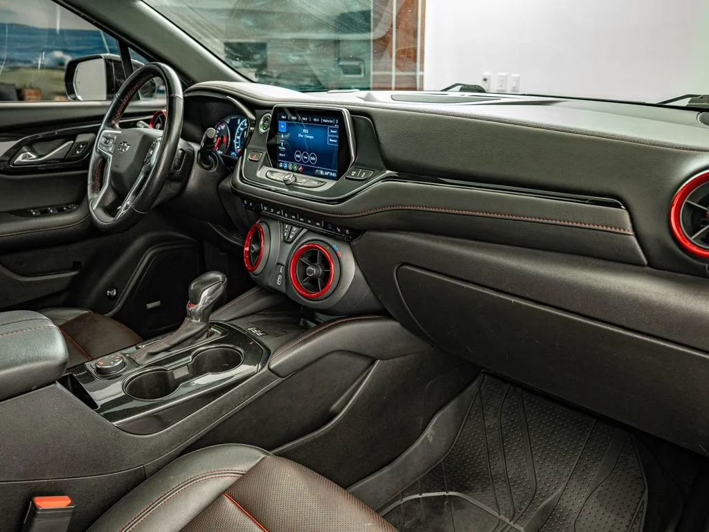 Used 2019 Black Chevrolet RS image 35