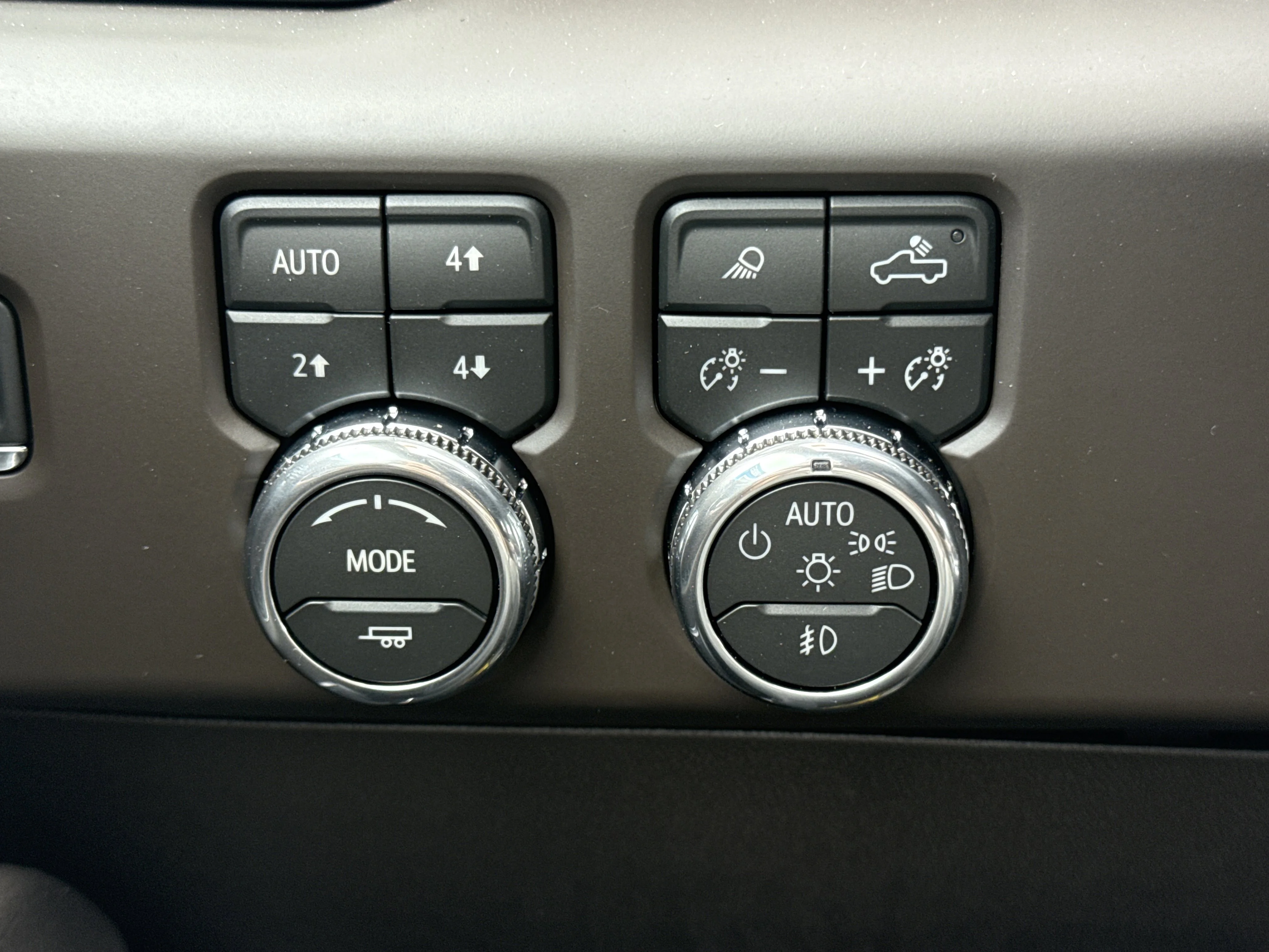 New 2026 Summit White GMC Denali 4WD image 27