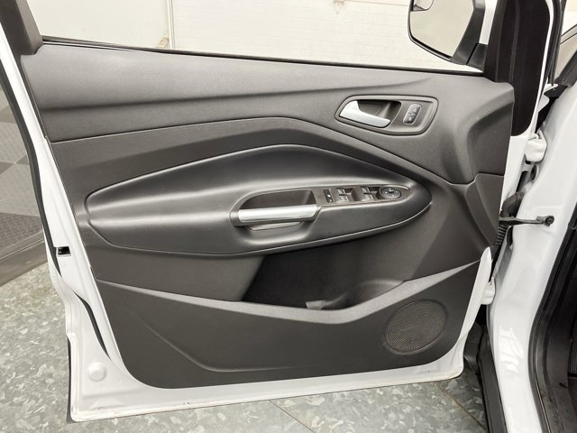Used 2019 Oxford White Ford SE image 7