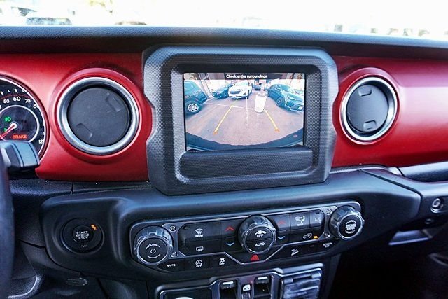 Used 2020 Black Jeep 4-Door Rubicon image 24