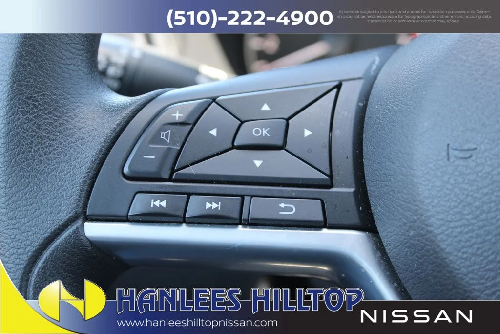 Used 2025 Black Nissan 2.5 SV image 27