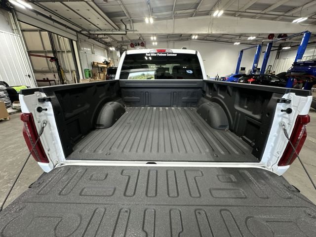 Used 2026 Oxford White Ford XLT image 26