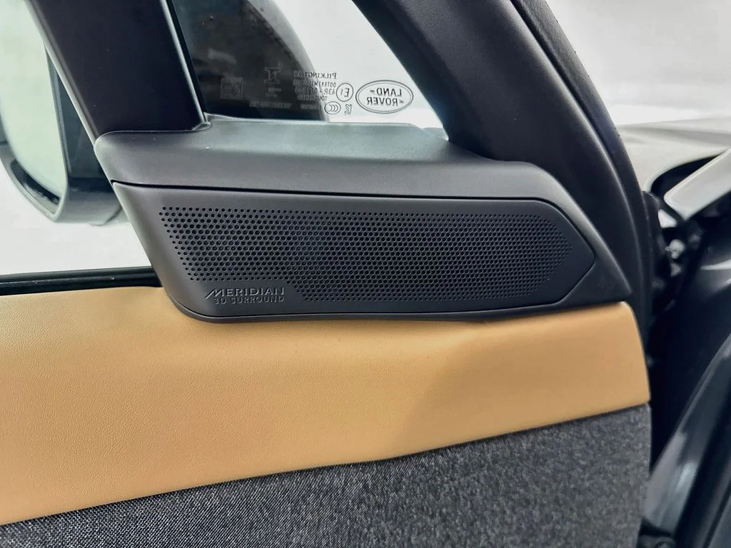 New 2026 Carpathian Grey Land Rover Dynamic SE image 19