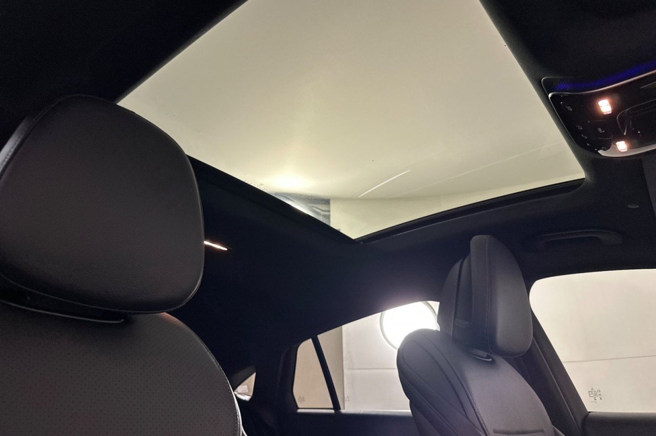 Certified Used 2025 Black Mercedes-Benz GLC 300 image 16