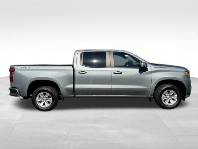 Used 2023 Gray Chevrolet LT image 8