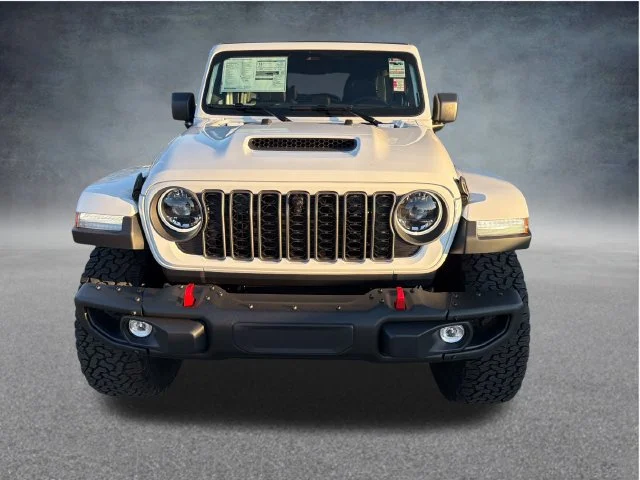 New 2027 Bright White Clear-Coat Paint Jeep Rubicon X image 2