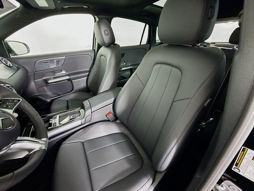 New 2026 Cosmos Black Metallic Mercedes-Benz GLA 250 image 37