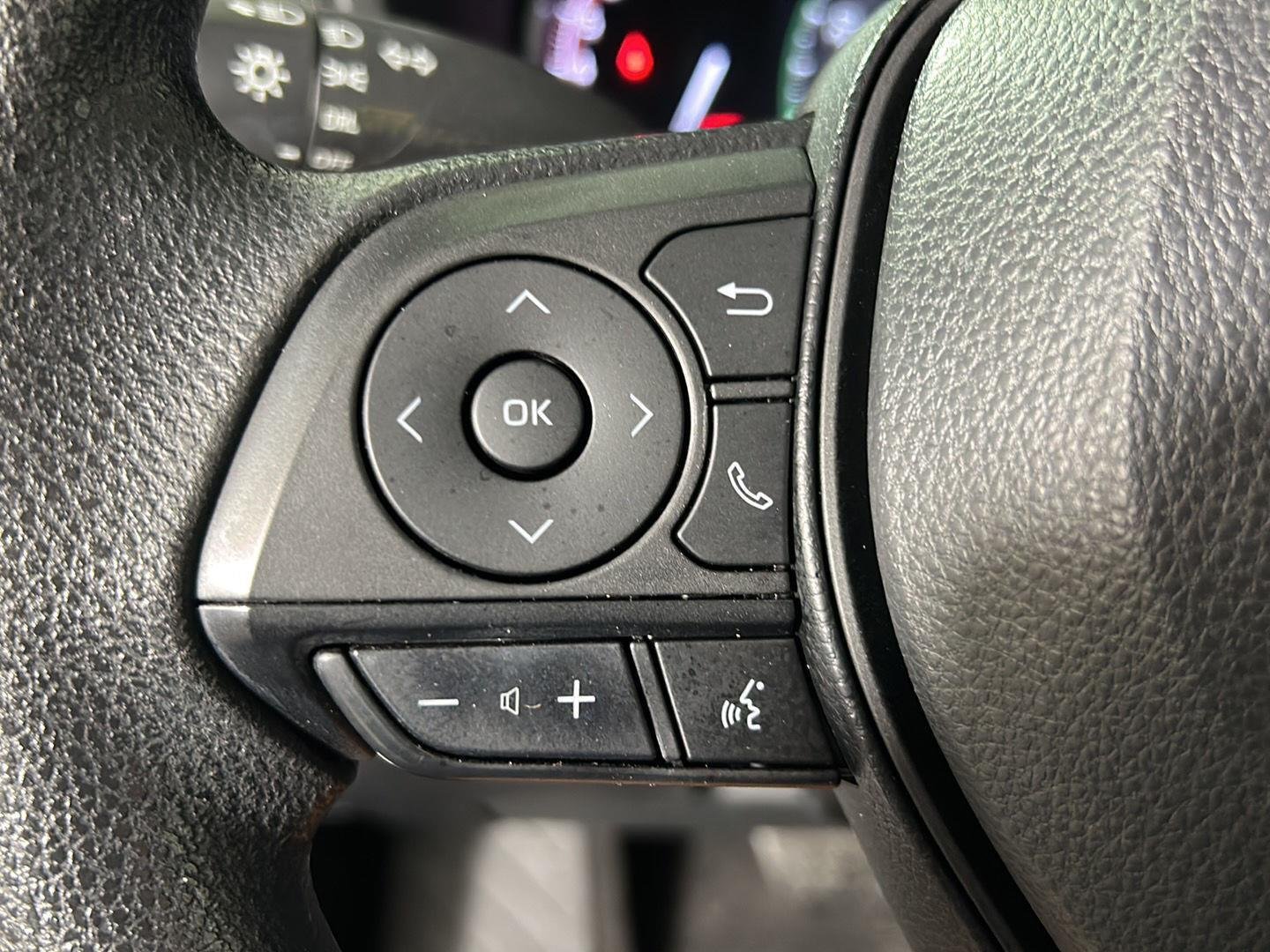 Used 2023 Ice Cap Toyota LE image 21