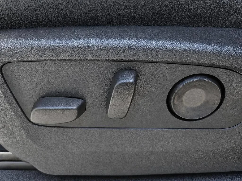 2026 GMC Sierra 1500 AT4 - Photo 13