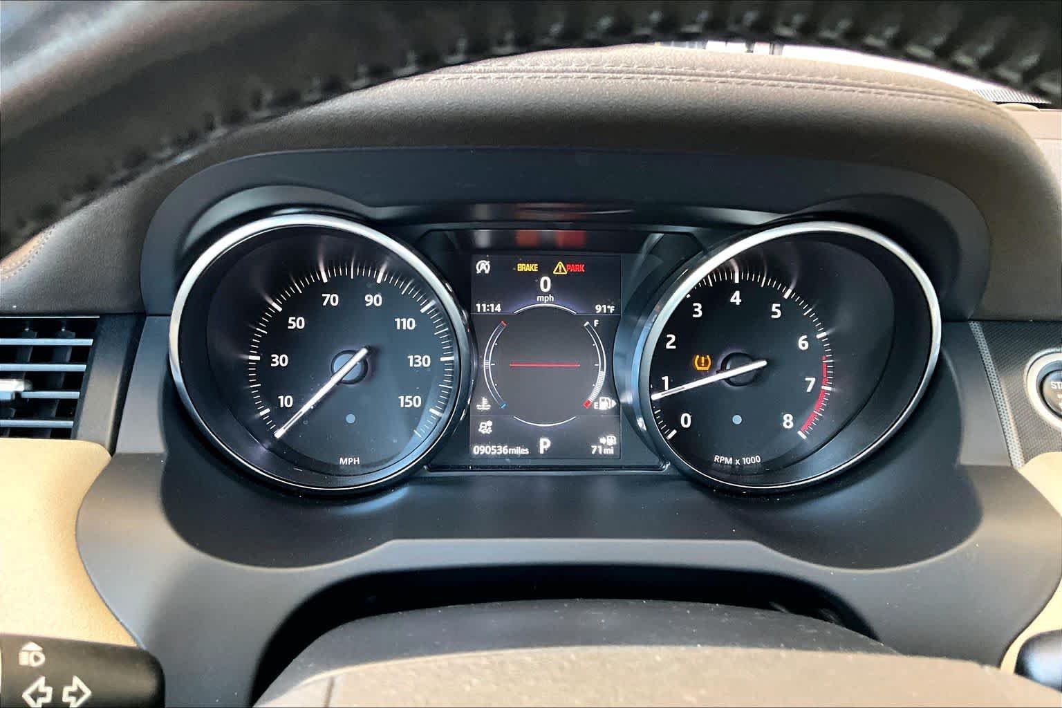 Used 2018 Fuji White Land Rover SE image 25