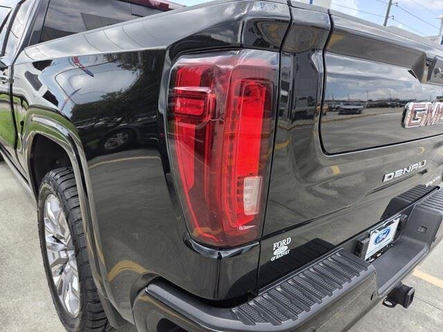 Used 2022 Onyx Black GMC Denali image 30