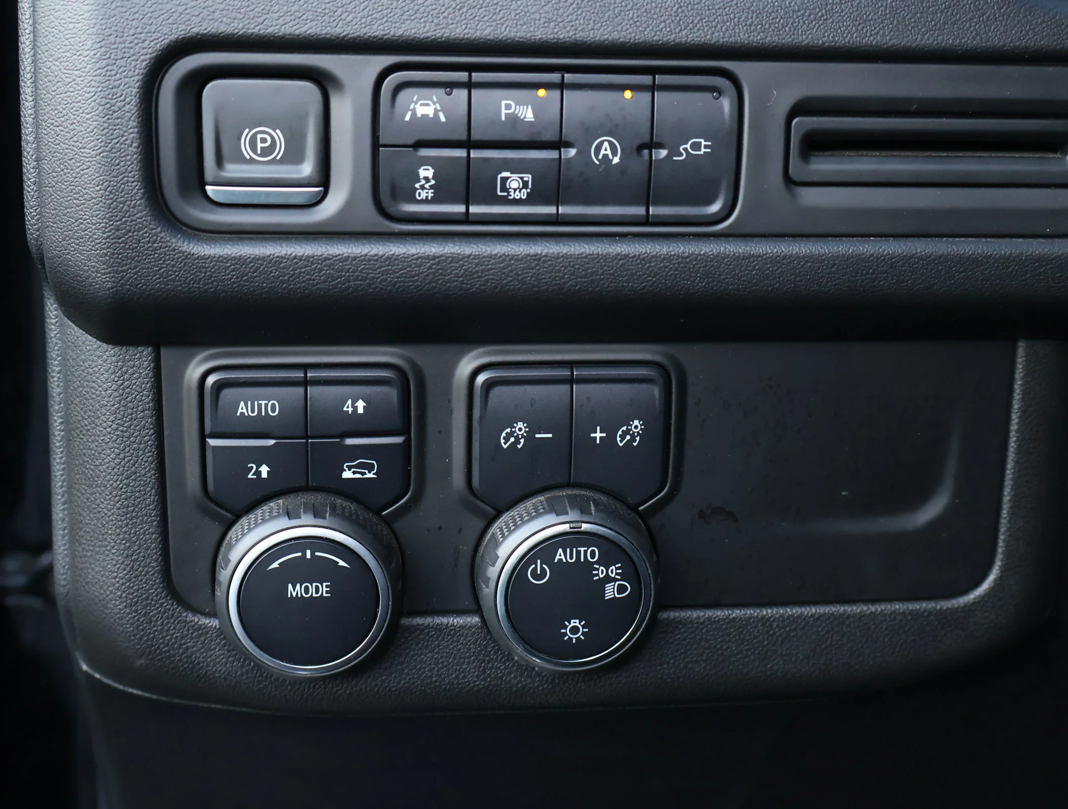 Used 2022 Black Chevrolet RST image 13