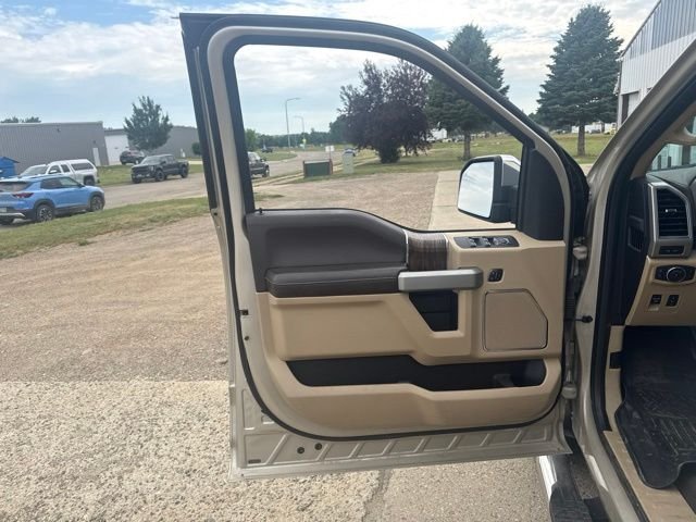 Used 2018 Gold Ford Lariat image 19