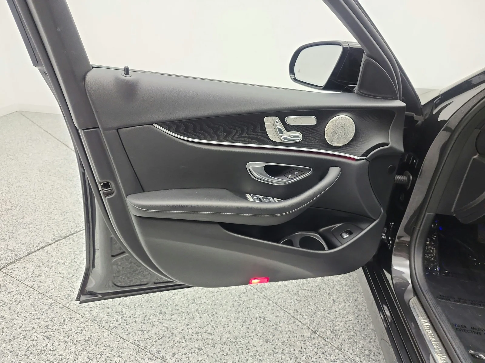 Used 2021 Graphite Grey Metallic Mercedes-Benz E 350 RWD Sedan image 15