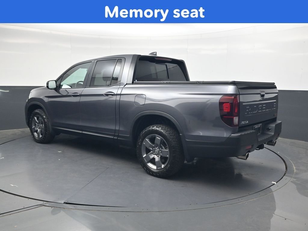Used 2025 Gray Honda TrailSport image 6