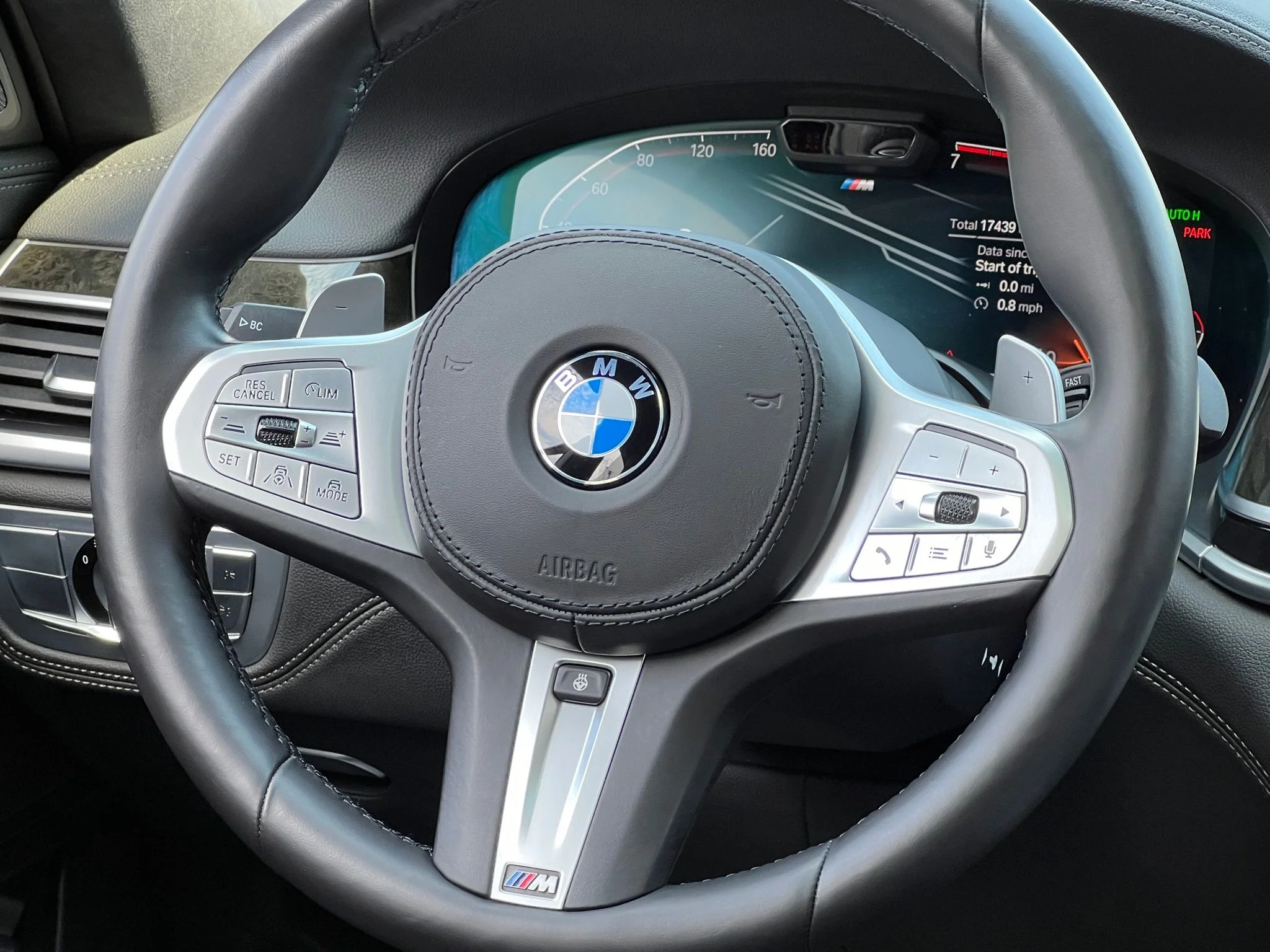 Used 2022 Blue BMW 750i xDrive image 26