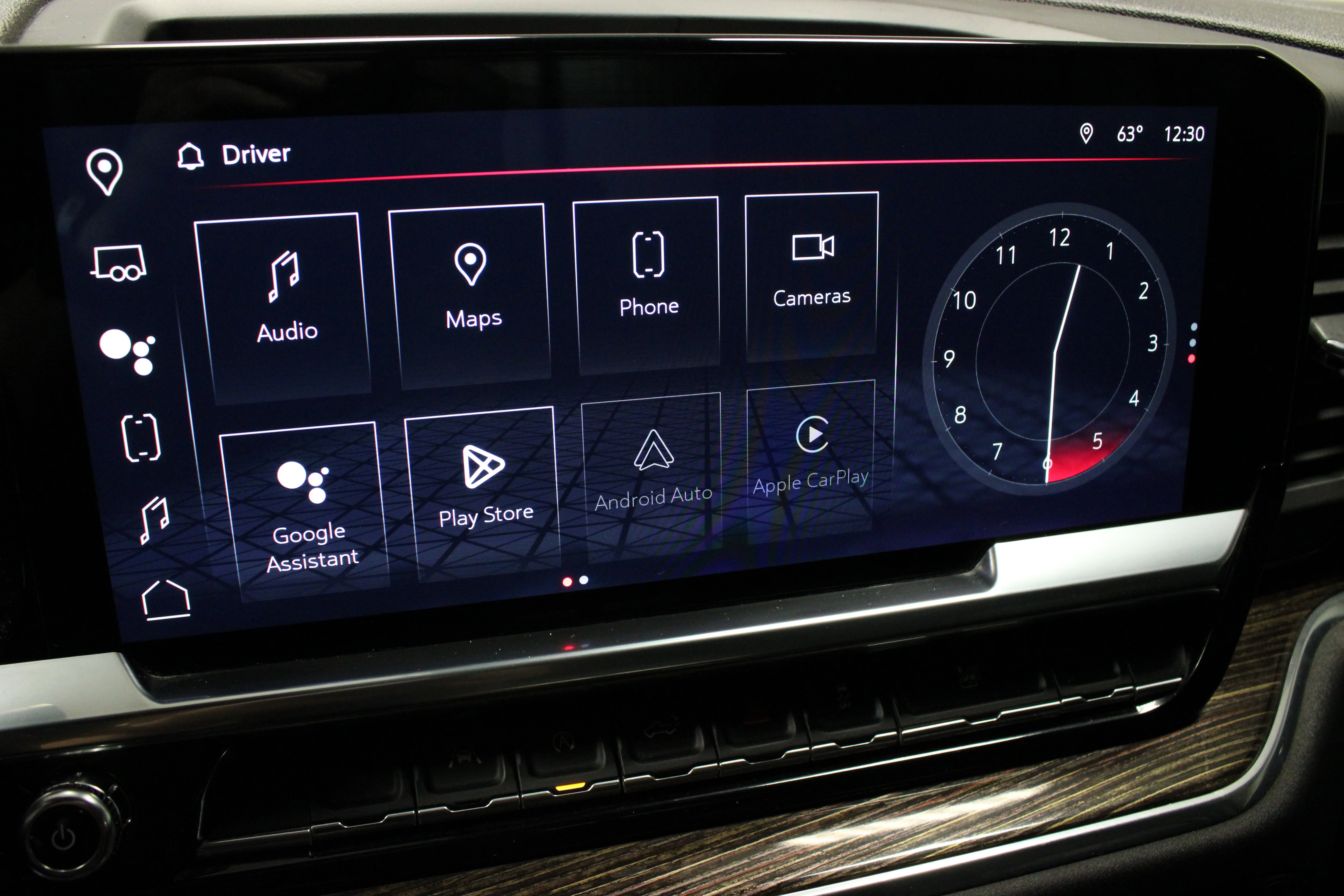 Used 2023 Summit White GMC SLE image 25