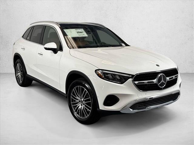 New 2026 Polar White Mercedes-Benz GLC 300 image 33