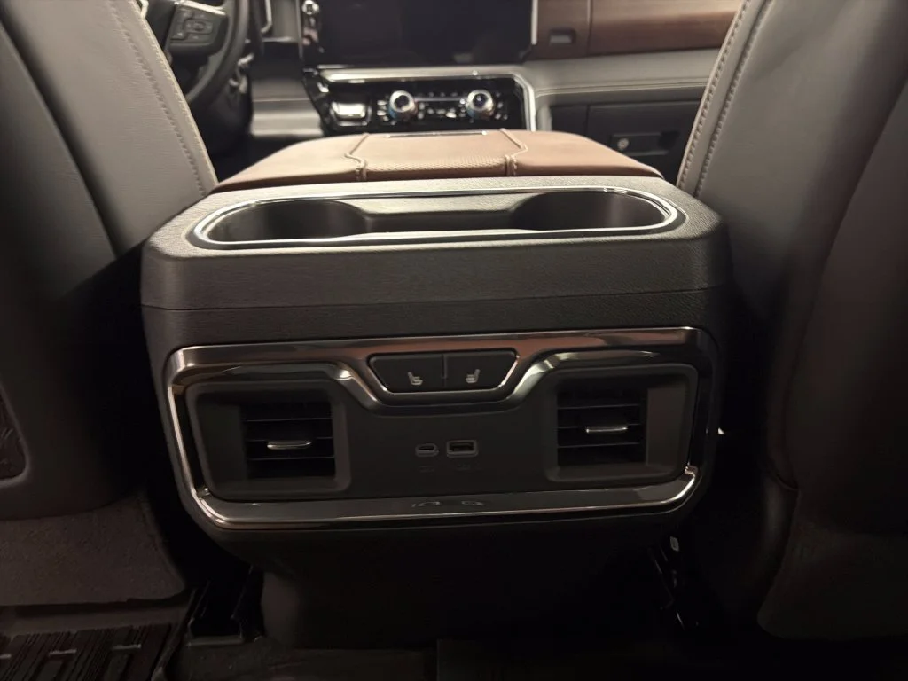 2026 GMC Sierra 3500HD Denali Ultimate - Photo 15