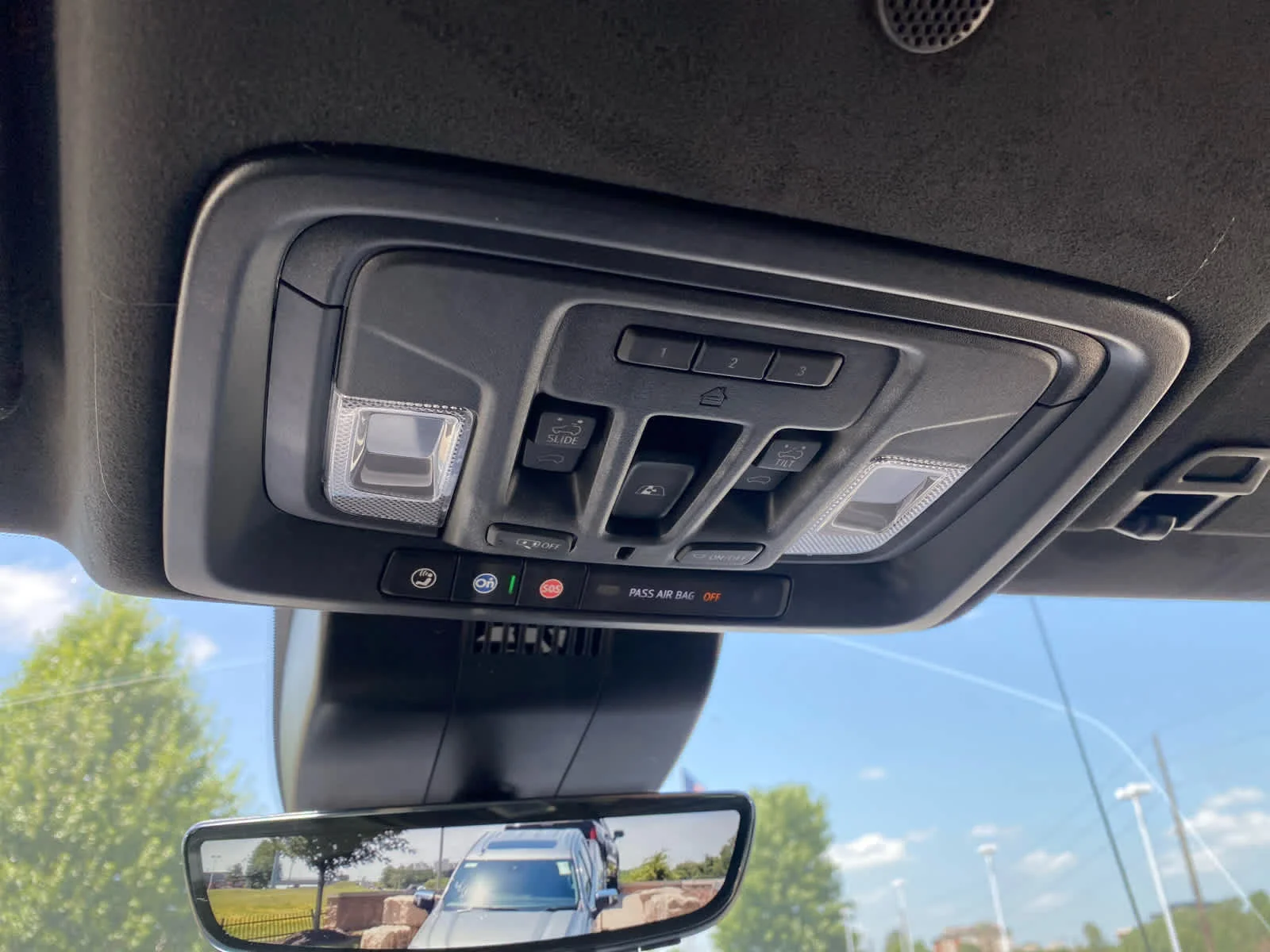 New 2026 Sterling Metallic GMC AT4X image 22