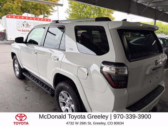 Used 2020 White Toyota SR5 image 11