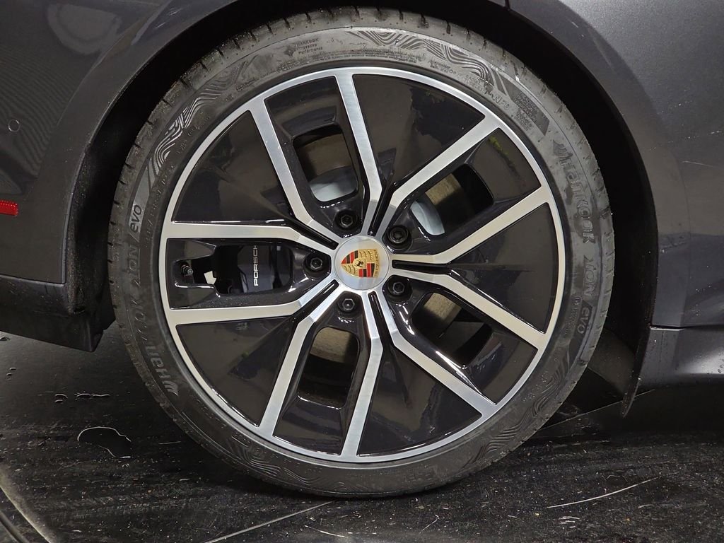 New 2026 Volcano Grey Metallic Porsche 4 image 29