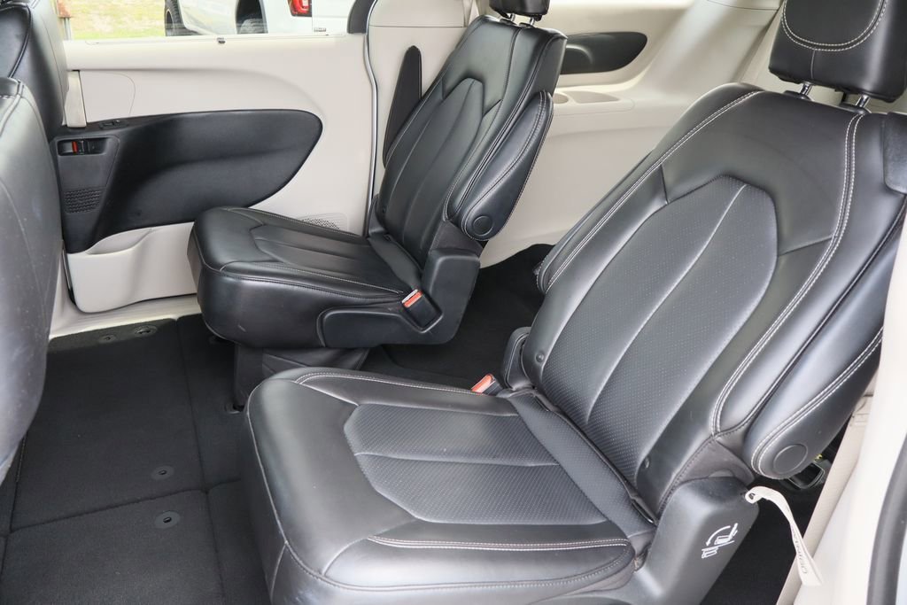 2023 Chrysler Pacifica Touring L - Photo 23