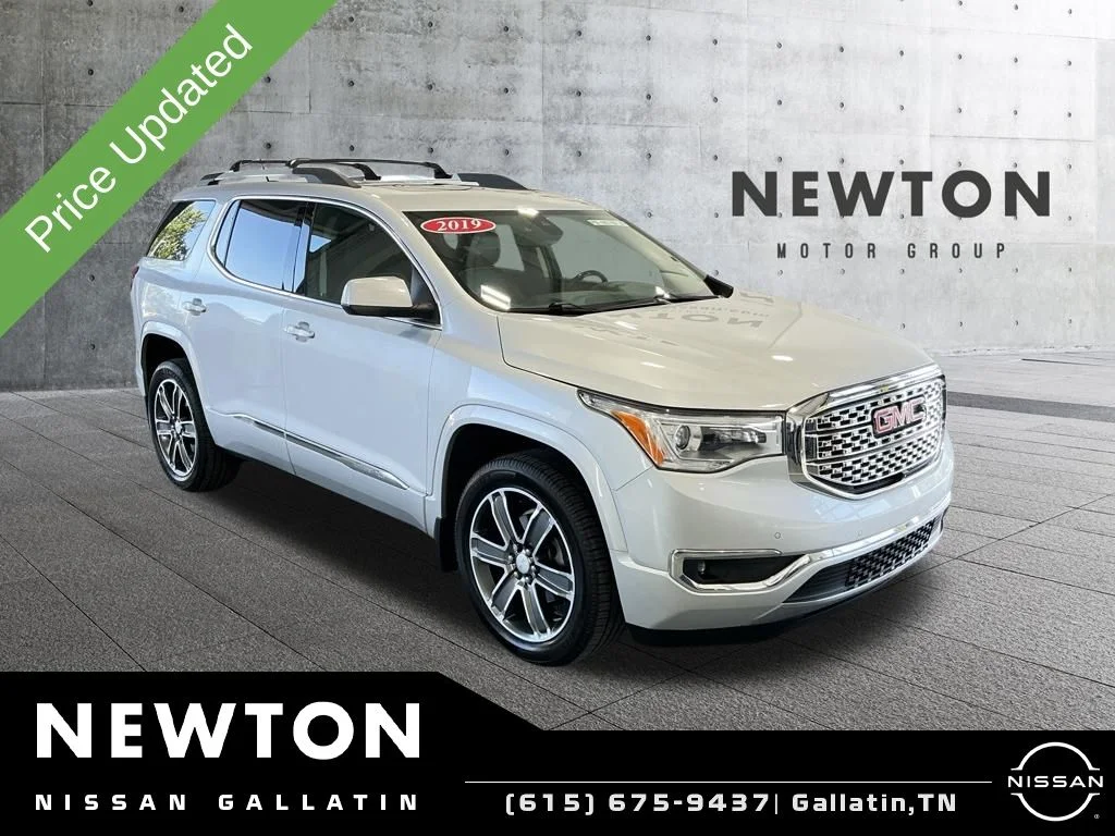 2019 GMC Acadia Denali FWD's photo